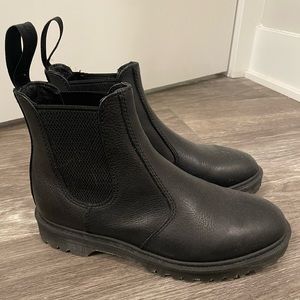 Dr. Martens 2976 Mono Smooth Black Chelsea Boots women’s size 39